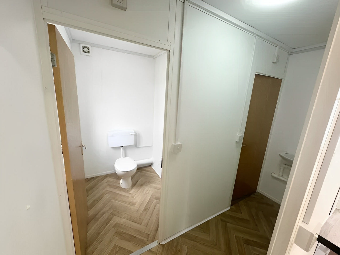 Custom 32Ft × 10ft Cabin Office + Canteen + 1+1 WC Wash Rooms Anti-Vandal