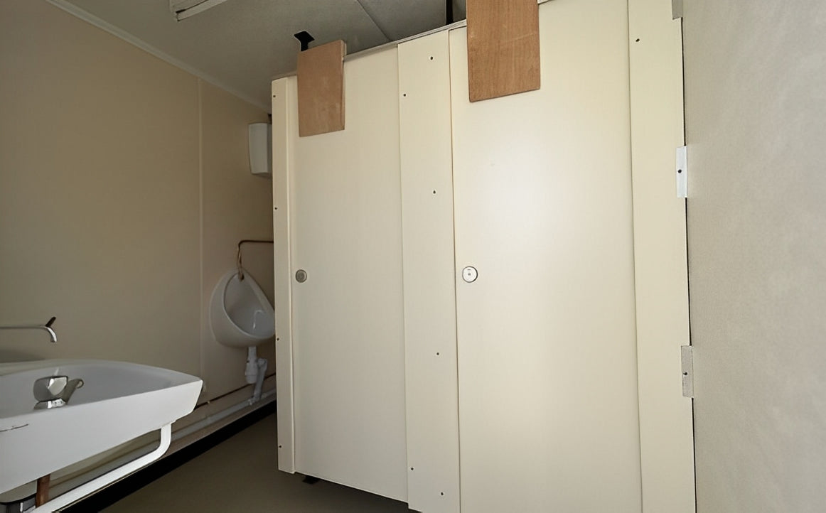 12Ft x 9Ft 2+1 Jackleg Toilet Cabin
