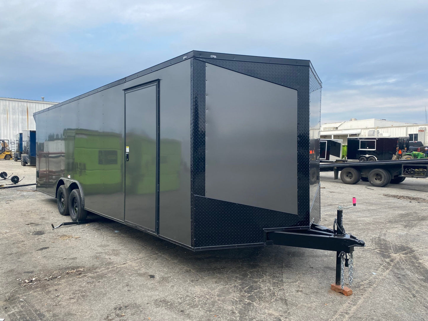 Fast Cargo 8.5×28 Enclosed Charcoal Gray Blackout Trailer
