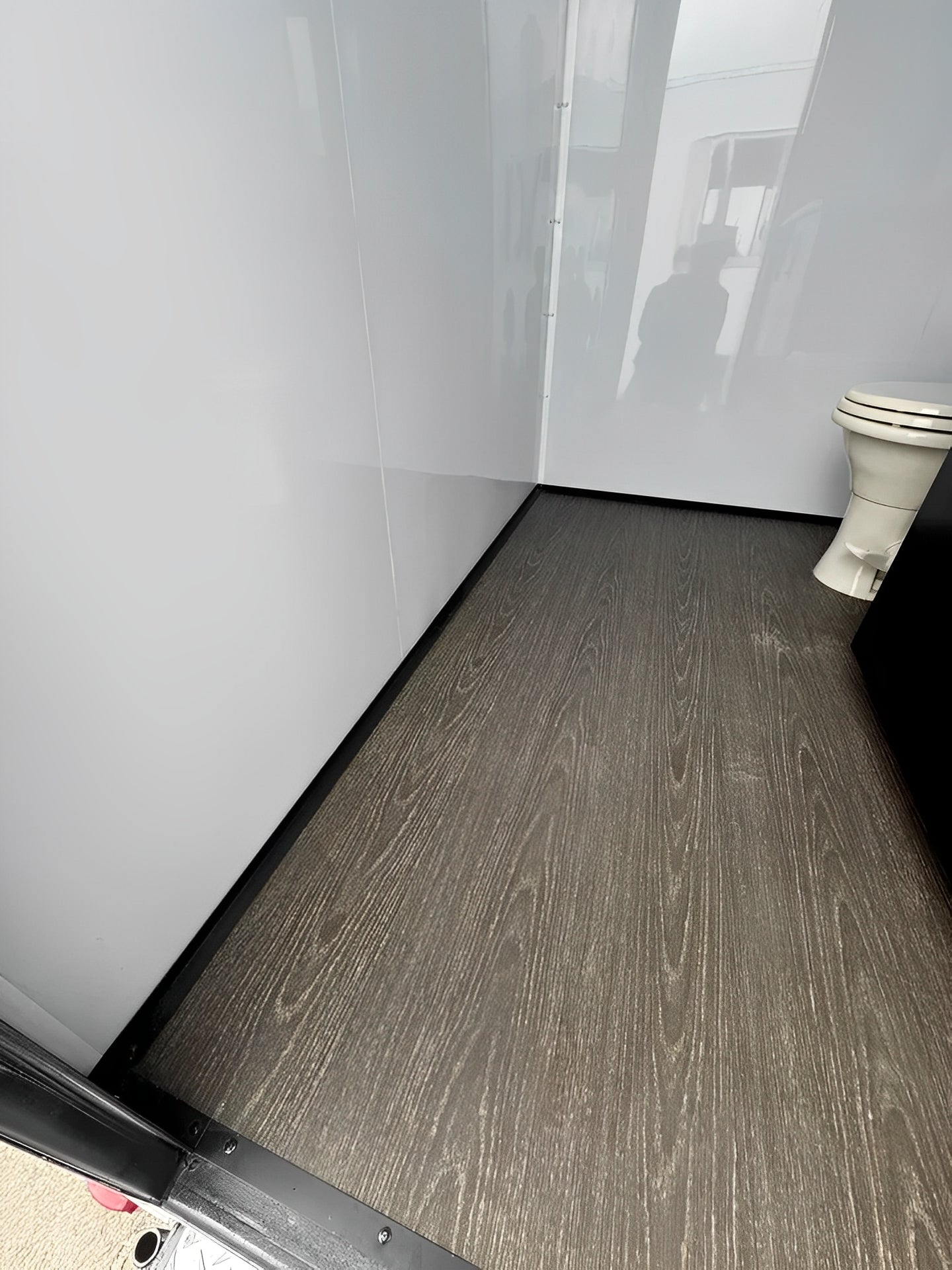 Upscale 2 Station Portable Restroom Trailer 7′ x 14′