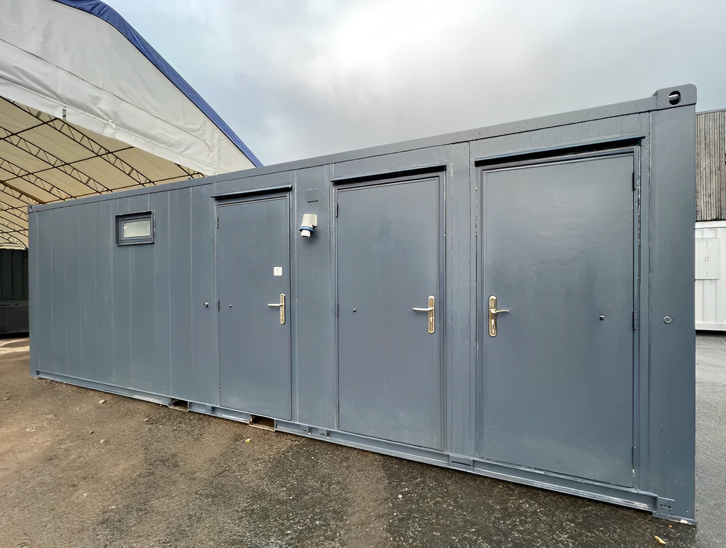 Toilet Block + Shower 24 x 9 Ft | 4 + 1 Toilet | Separate Shower Room