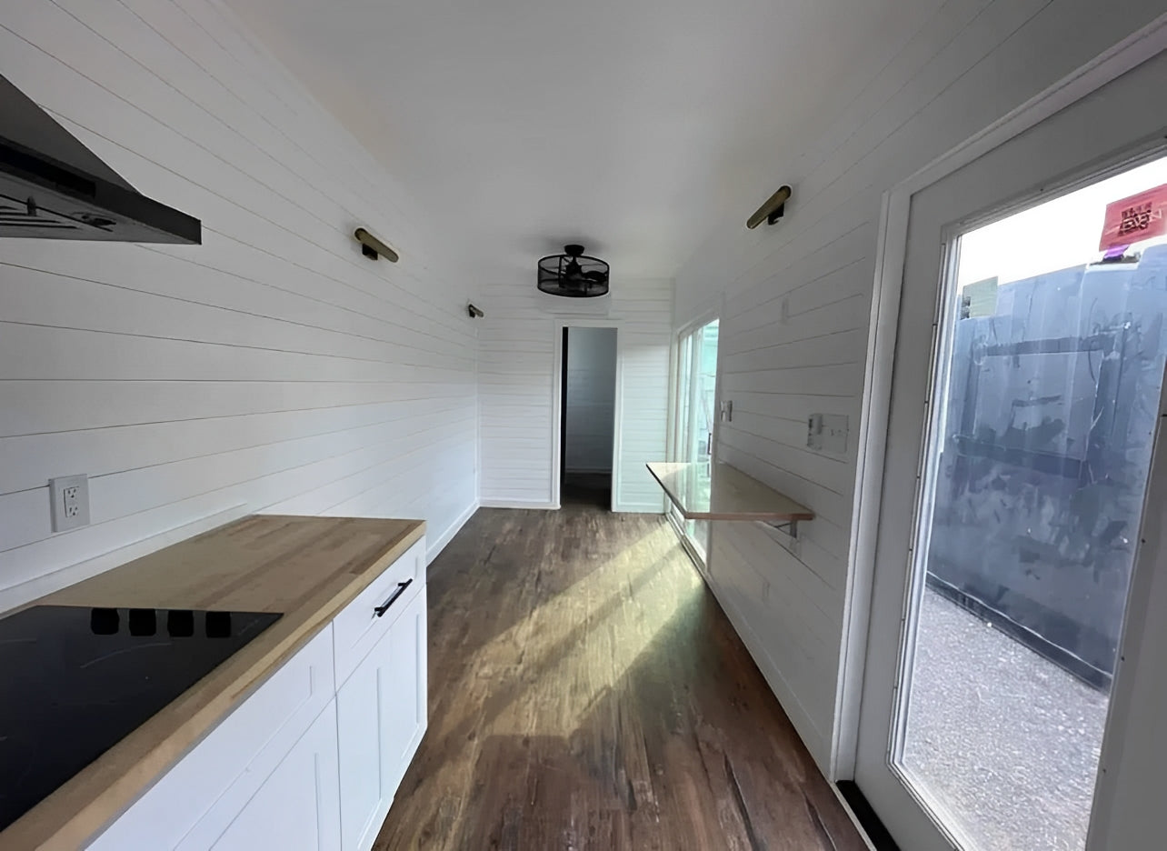 Customized 40ft Shipping Container Made into Luxurious 1 Bedroom.