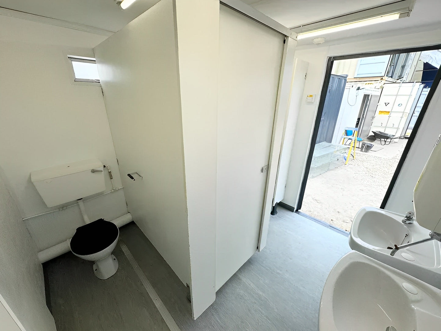12 x 9ft Anti Vandal 2 + 1 Toilet Block