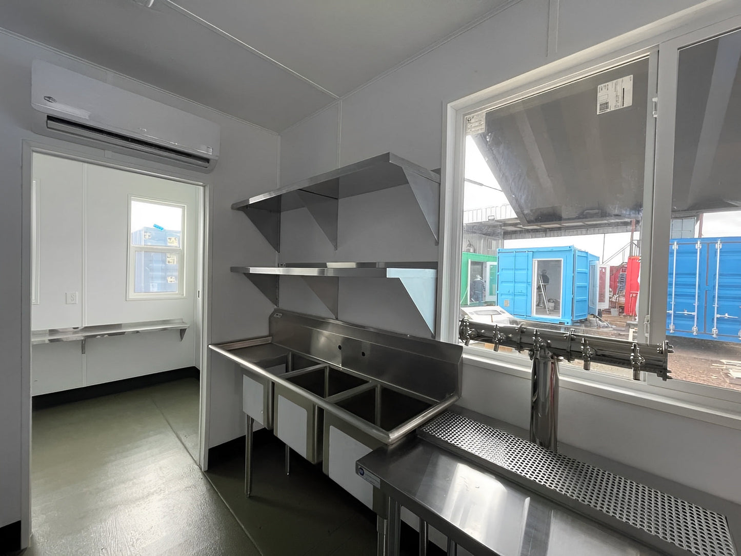 40ft Shipping Container Bar