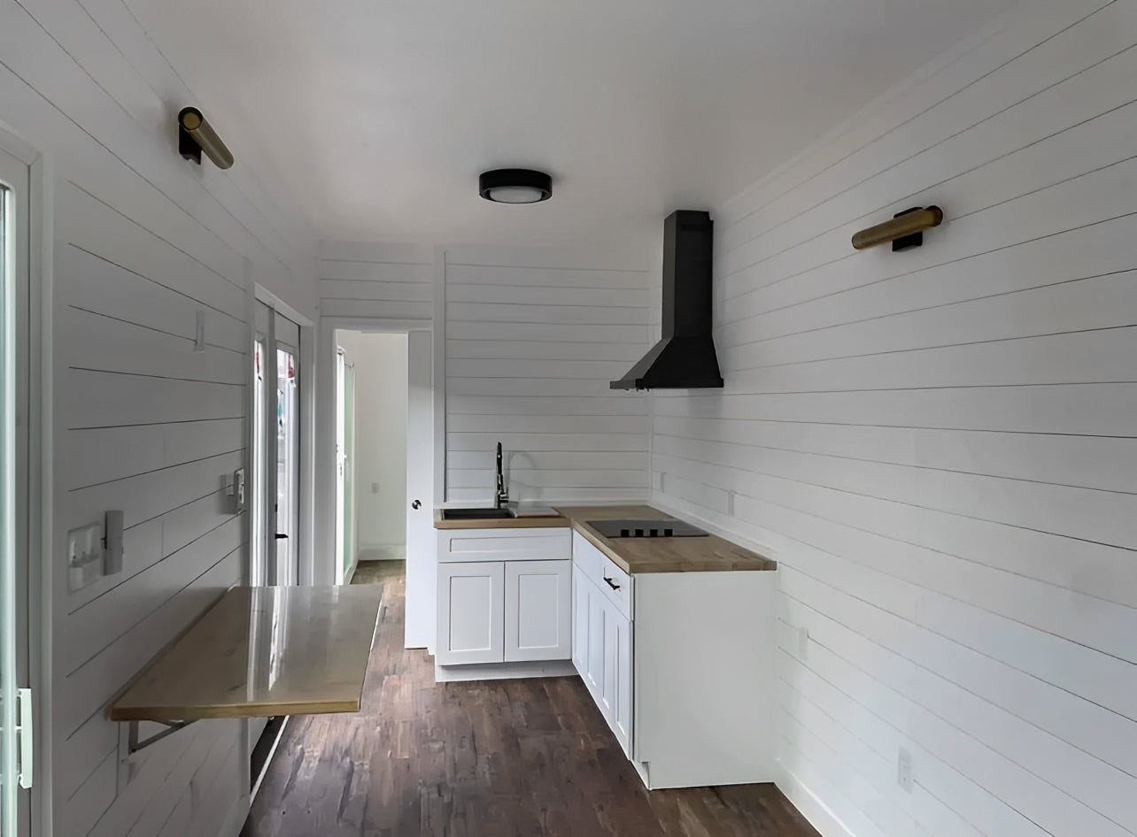 Customized 40ft Shipping Container Made into Luxurious 1 Bedroom.