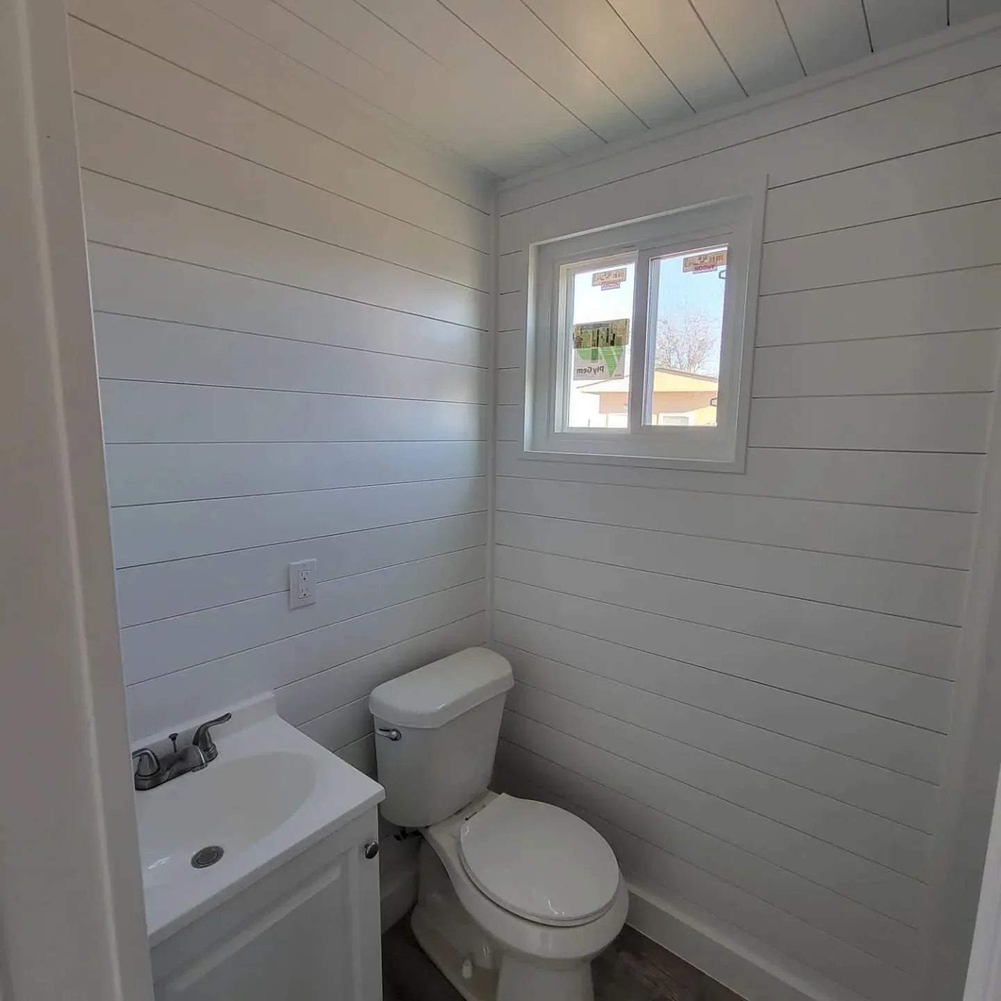 Custom 20ft Shipping Container House
