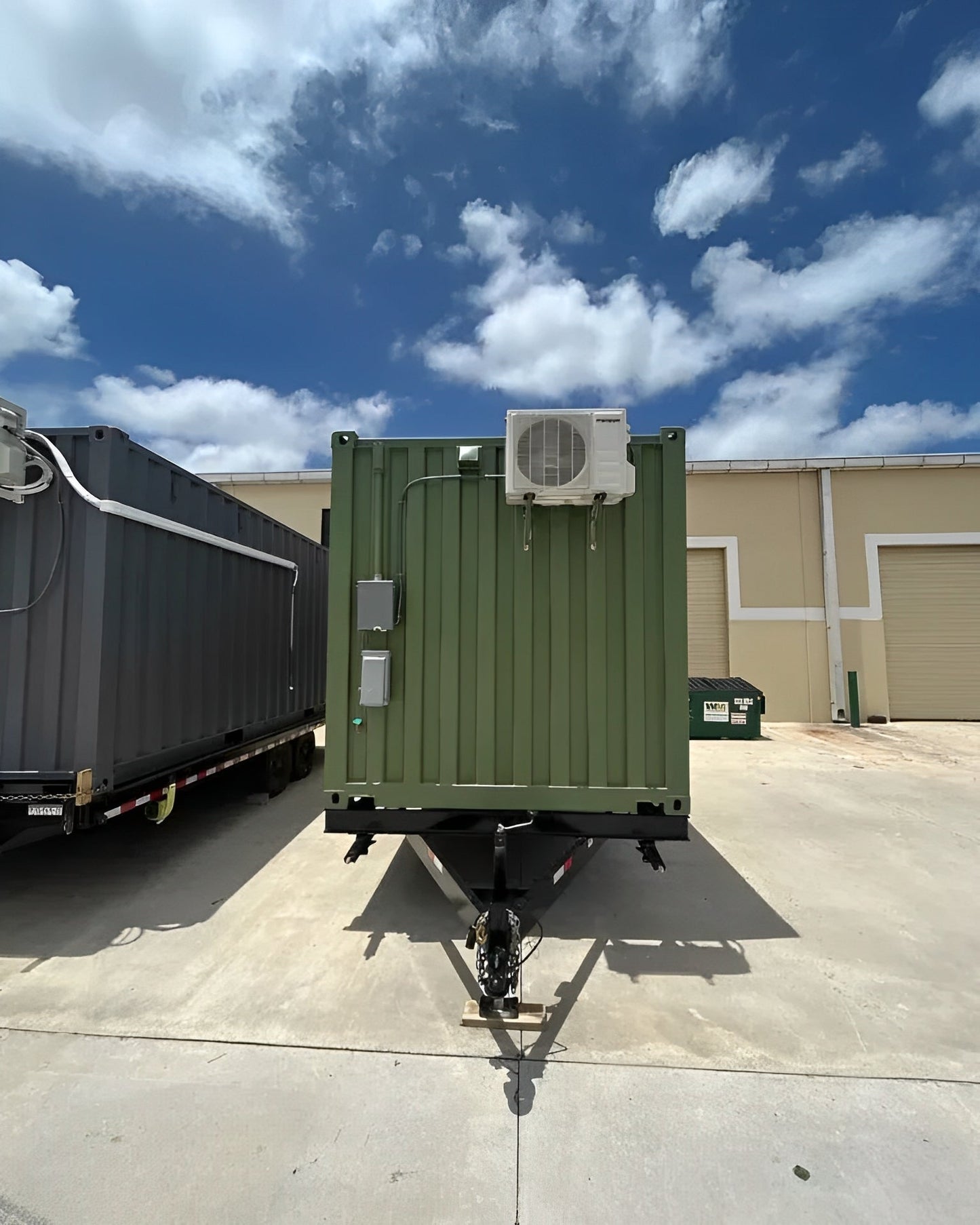 20ft x 8ft Portable Container House On Wheels