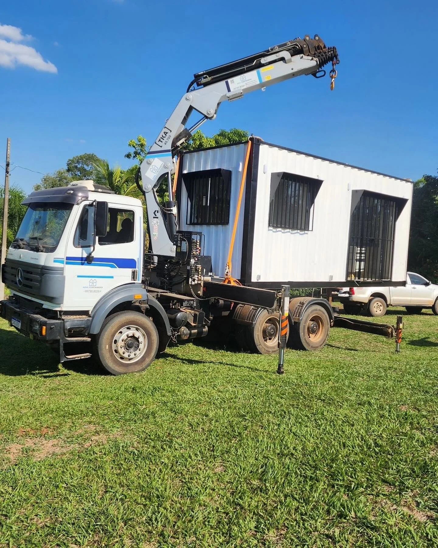 Custom 20ft Shipping Container Home With Water Tank