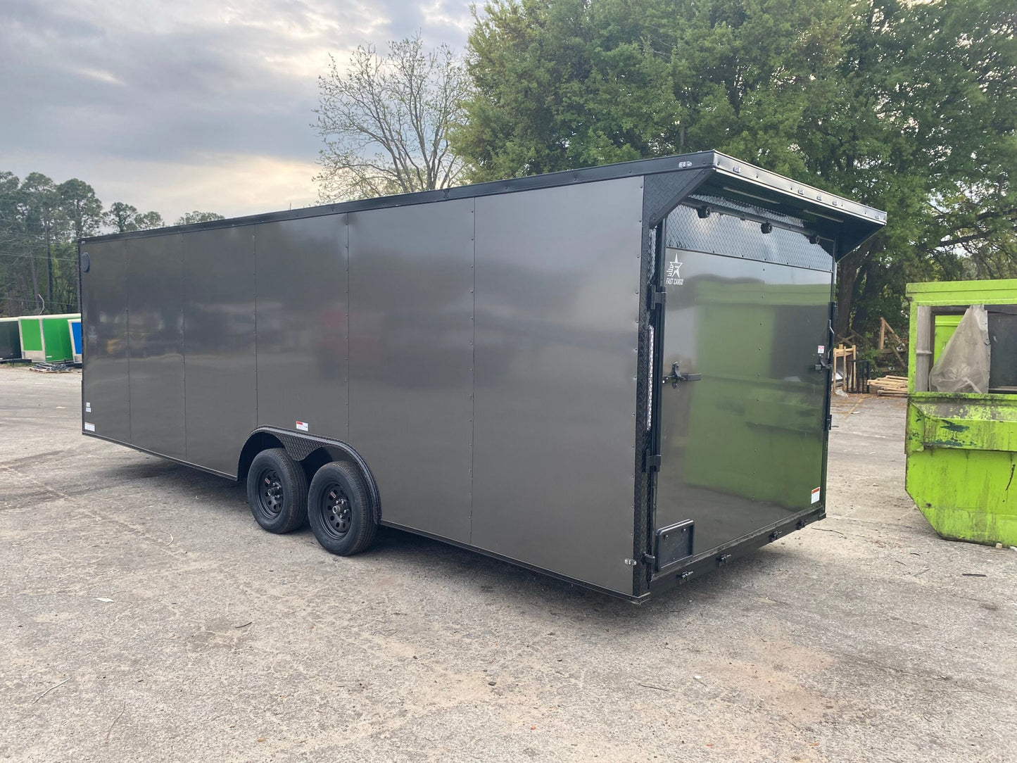 Fast Cargo 8.5×28 Enclosed Charcoal Gray Blackout Trailer