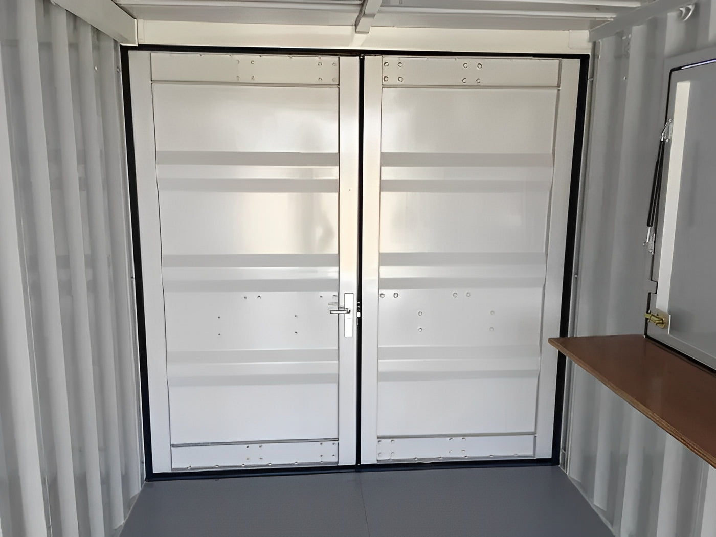 20ft Bar Container