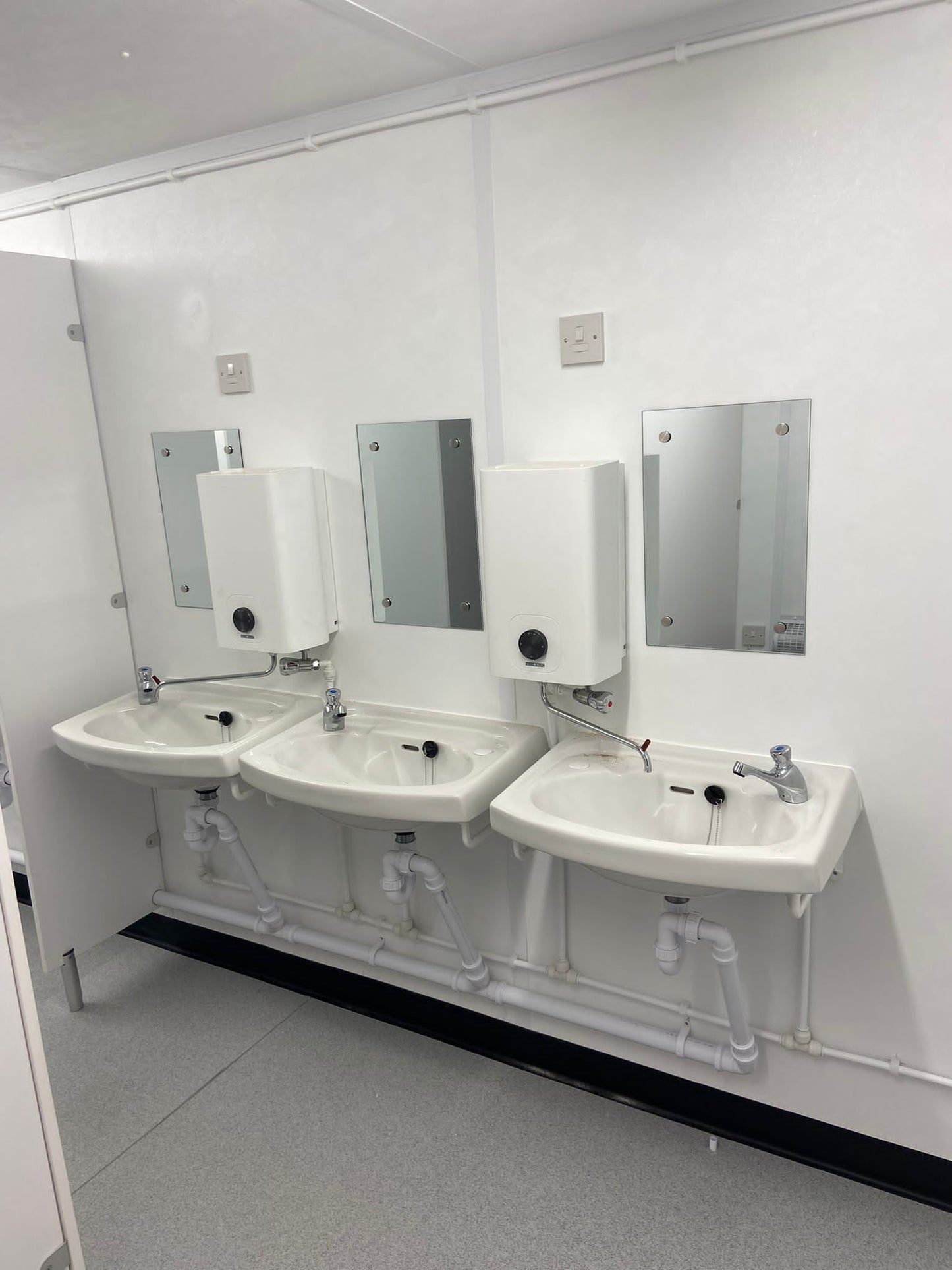 4+1 Steel Toilet Cabin 20Ft x 9Ft