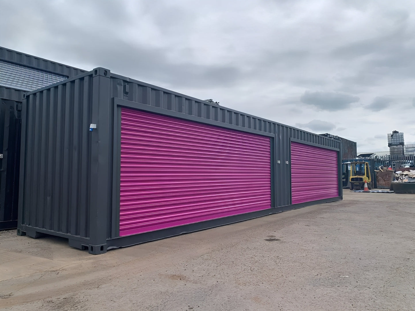 40Ft x 8Ft Shipping Container With Double Roll-Up Doors